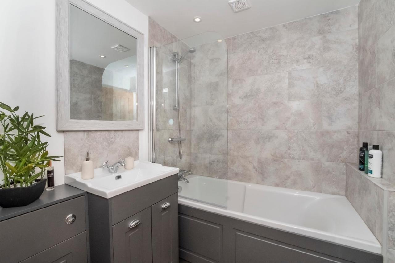 Livingstone Street Apartments With Free Parking ヨーク エクステリア 写真