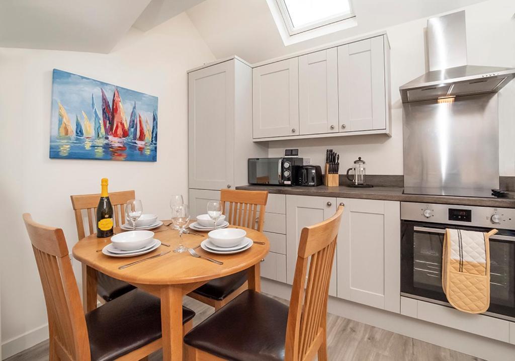 Livingstone Street Apartments With Free Parking ヨーク エクステリア 写真